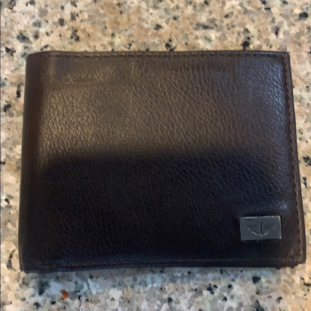 Dockers Wallet